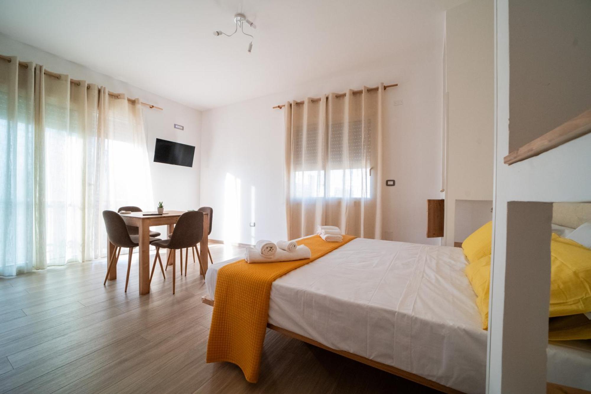 Pietra Bianca Bed & Breakfast Cutrofiano Bagian luar foto
