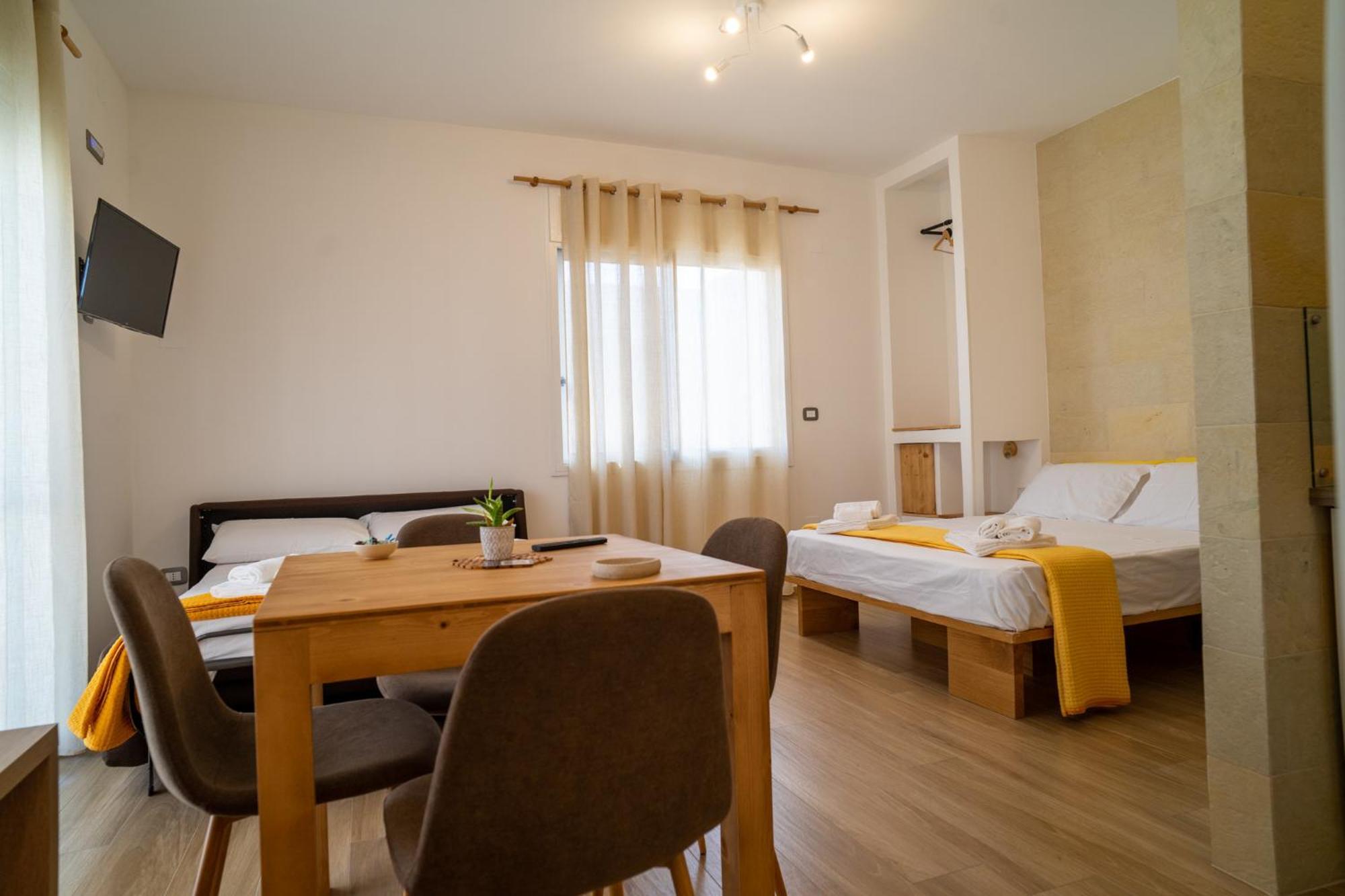 Pietra Bianca Bed & Breakfast Cutrofiano Bagian luar foto