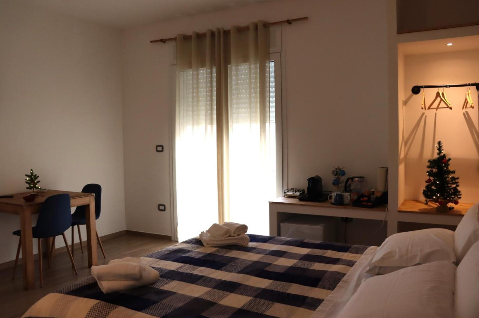 Pietra Bianca Bed & Breakfast Cutrofiano Bagian luar foto