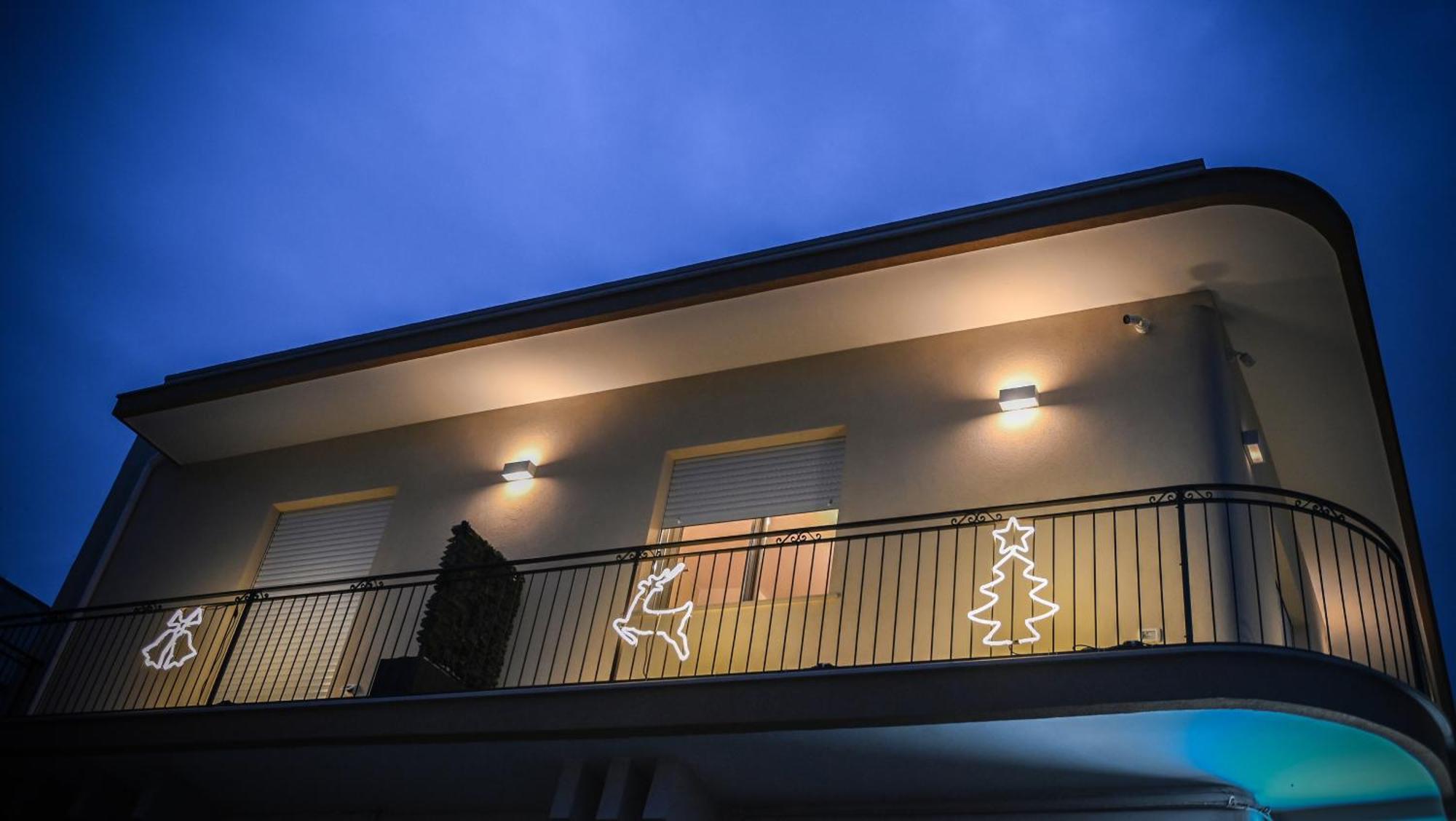 Pietra Bianca Bed & Breakfast Cutrofiano Bagian luar foto