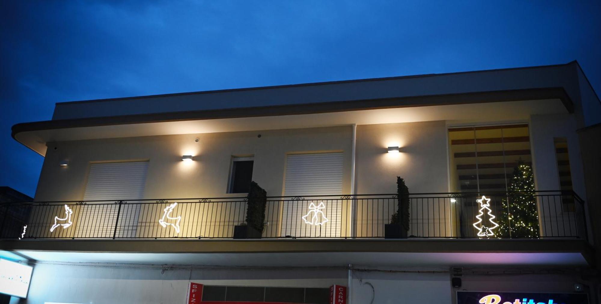 Pietra Bianca Bed & Breakfast Cutrofiano Bagian luar foto